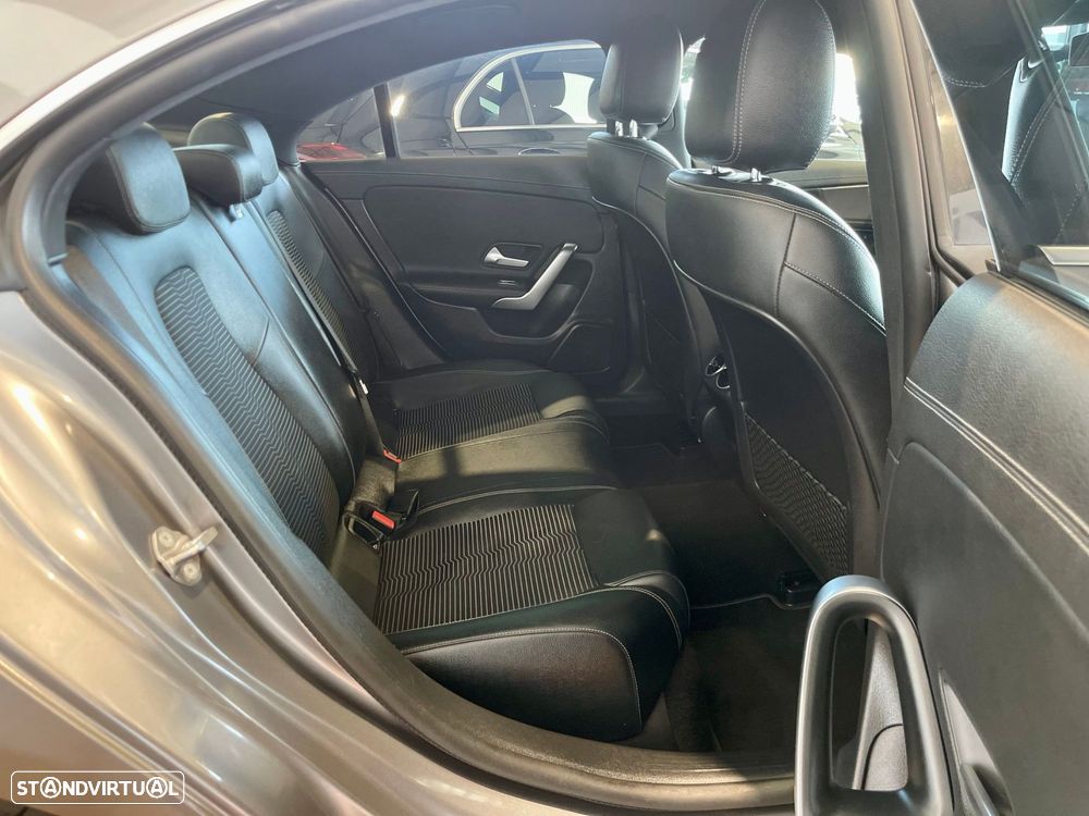 Mercedes-Benz CLA 180 d Style Aut. - 28