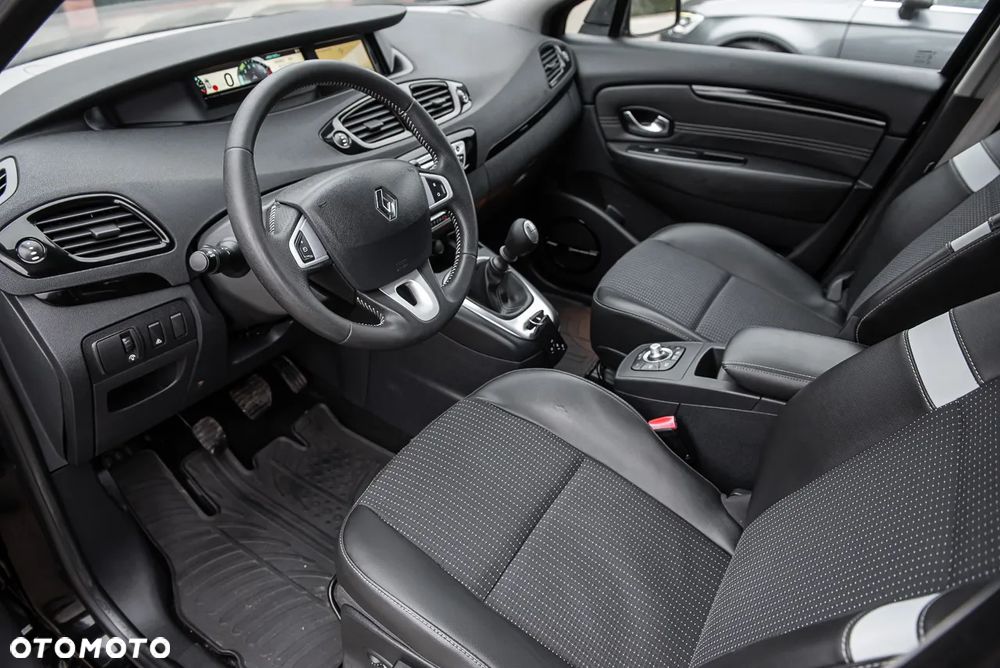 Renault Scenic - 15