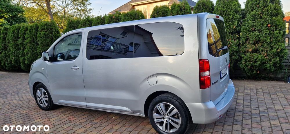 Peugeot Traveller - 4