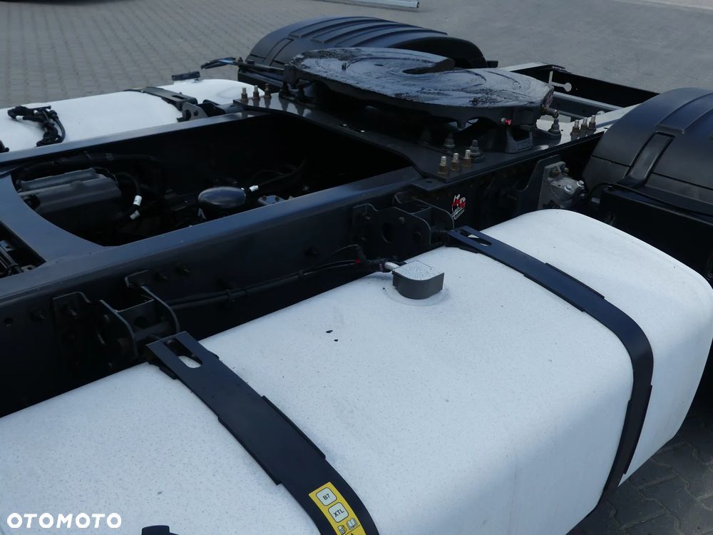 Renault T440 13L / EURO 6 / LOW DECK / KLIMA POSTOJOWA / - 17