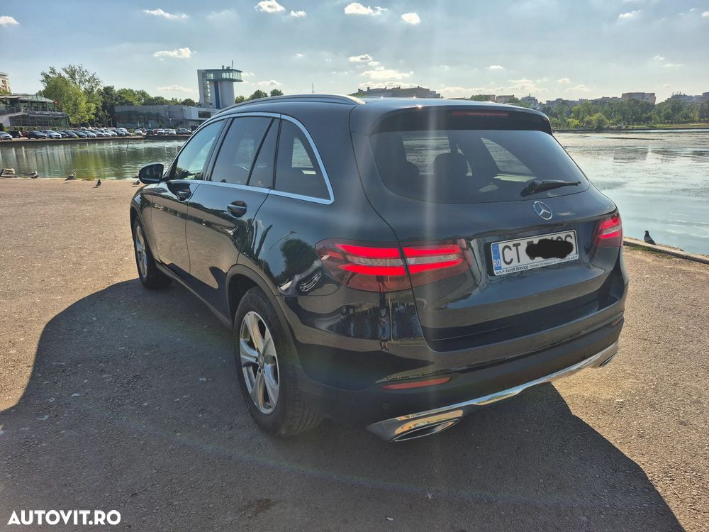 Mercedes-Benz GLC 220 d 4Matic 9G-TRONIC AMG Line - 4