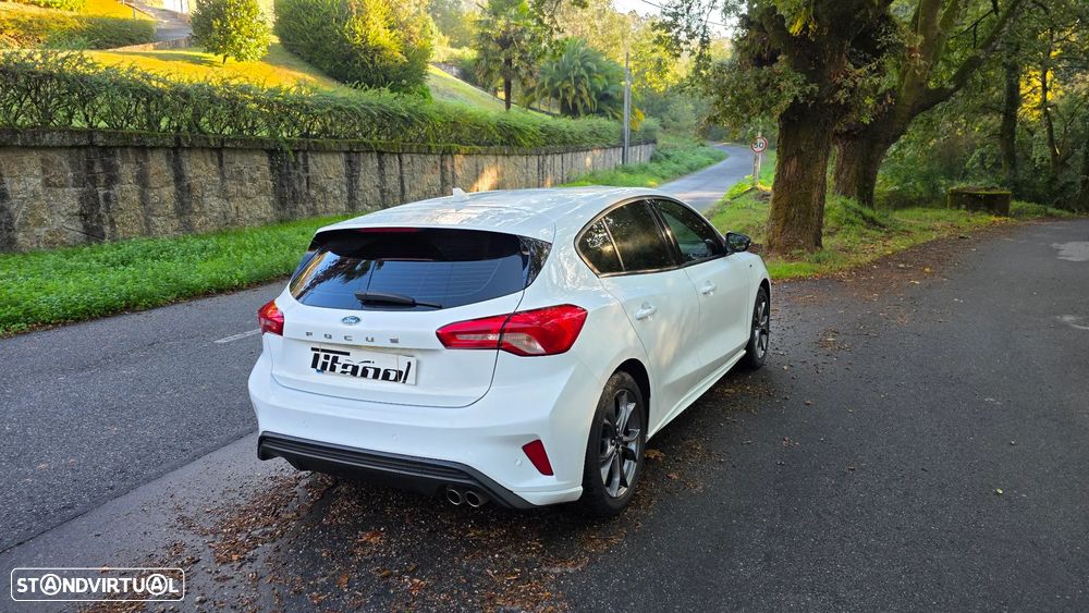 Ford Focus 1.0 EcoBoost S&S ST-LINE STYLE - 3