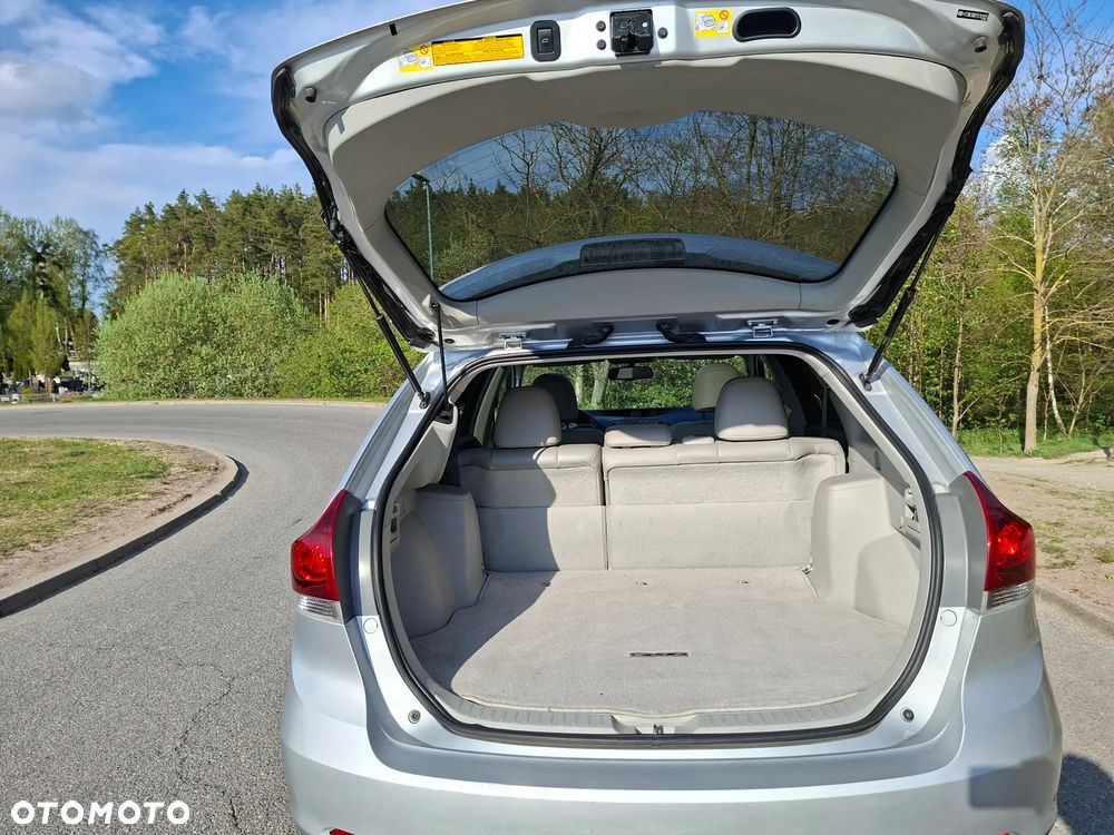 Toyota Venza 3.5 V6 AWD - 8
