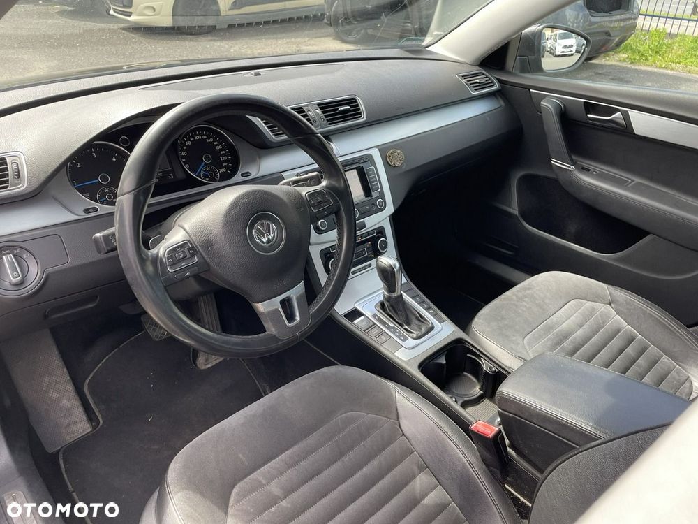 Volkswagen Passat - 3
