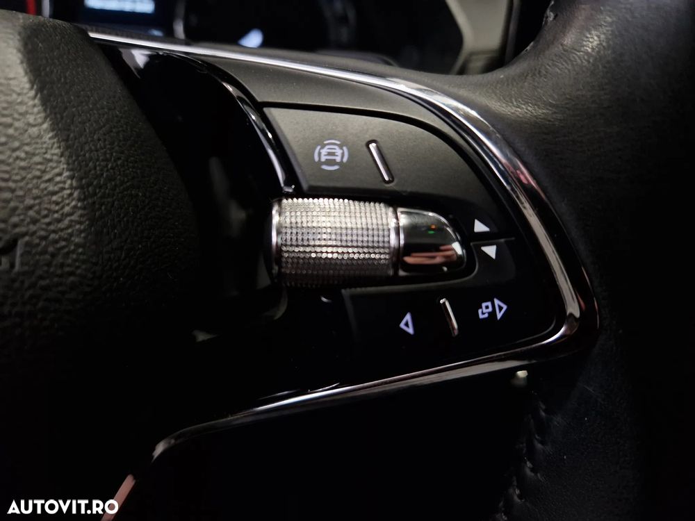 Skoda Octavia 1.5 TSI DSG MHEV Ambition - 11