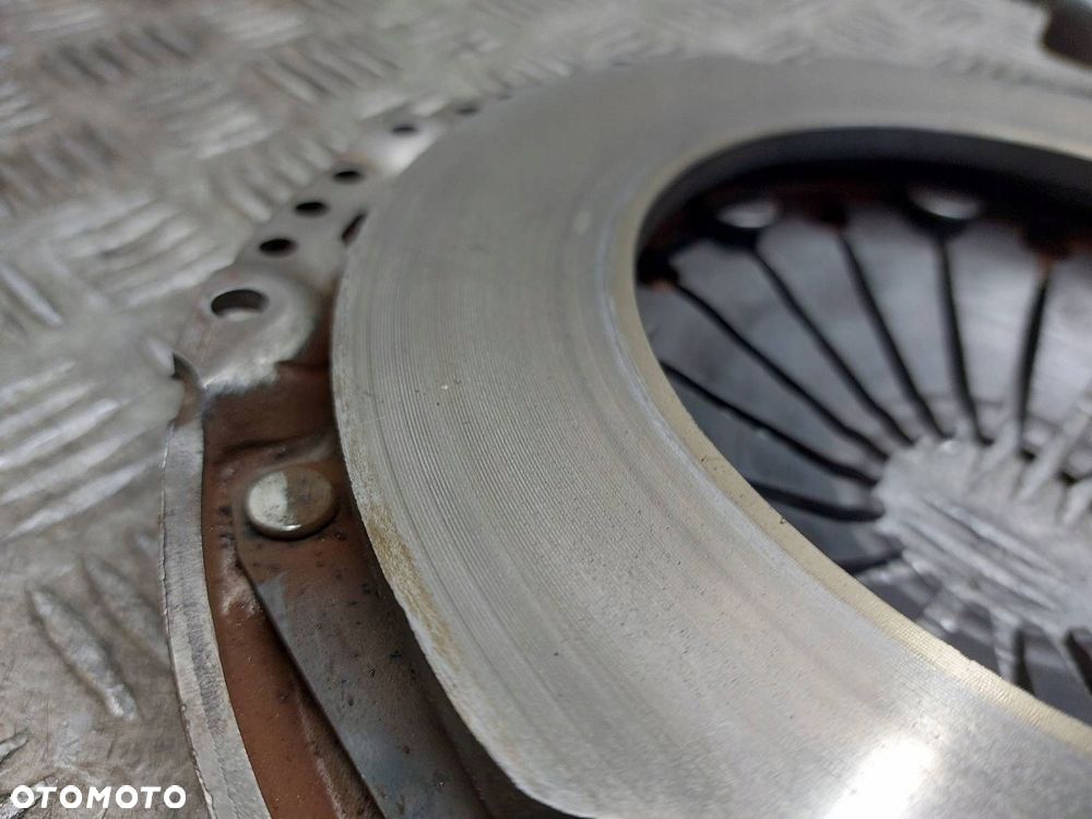 SPRZĘGŁO TARCZA + DOCISK + ŁOŻYSKO OPOROWE VOLKSWAGEN POLO III 6N 1.9 TDI - 6