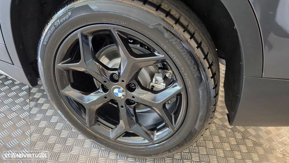 BMW X1 16 d sDrive Line xLine - 34