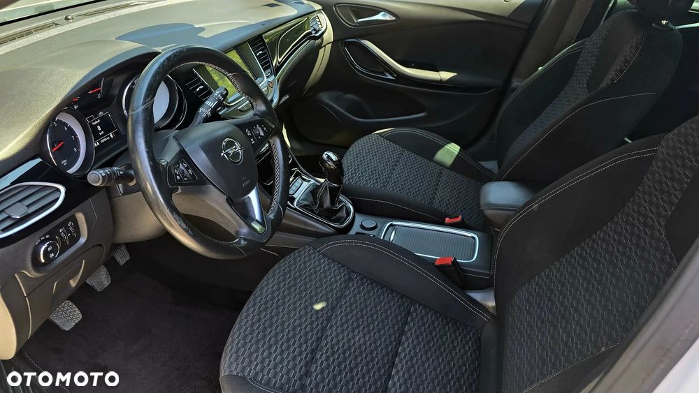 Opel Astra 1.4 Turbo Dynamic - 11