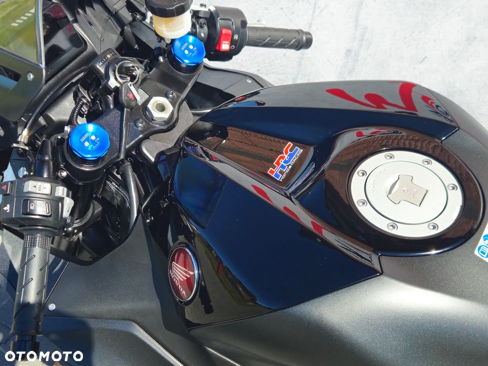 Honda CBR - 24