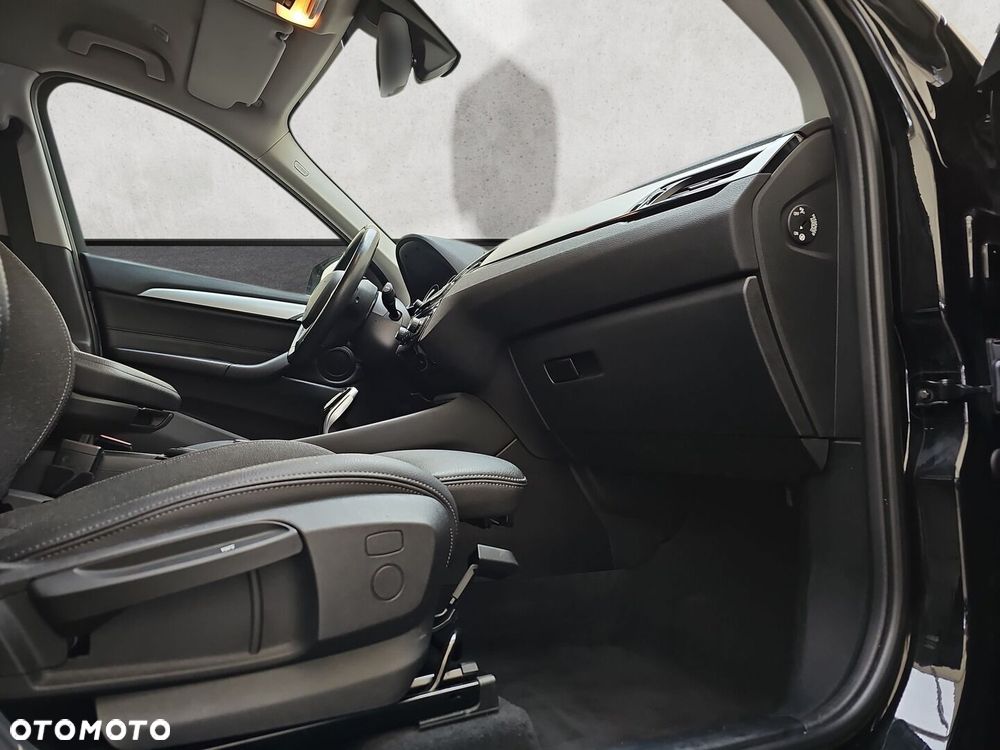 BMW X1 sDrive18i - 23