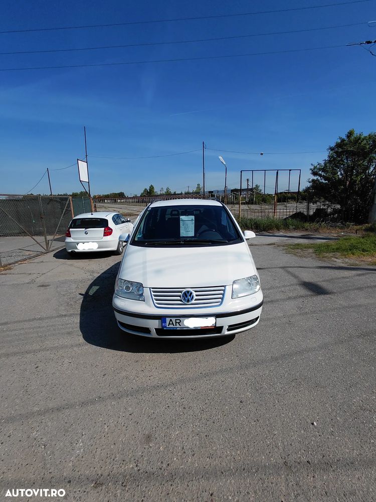 Volkswagen Sharan 1.9TDI 4Motion Comfortline - 1