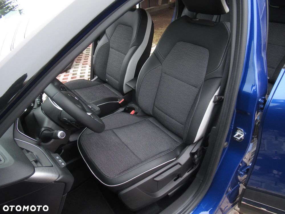 Renault Captur 1.3 TCe mHEV Intens EDC - 6