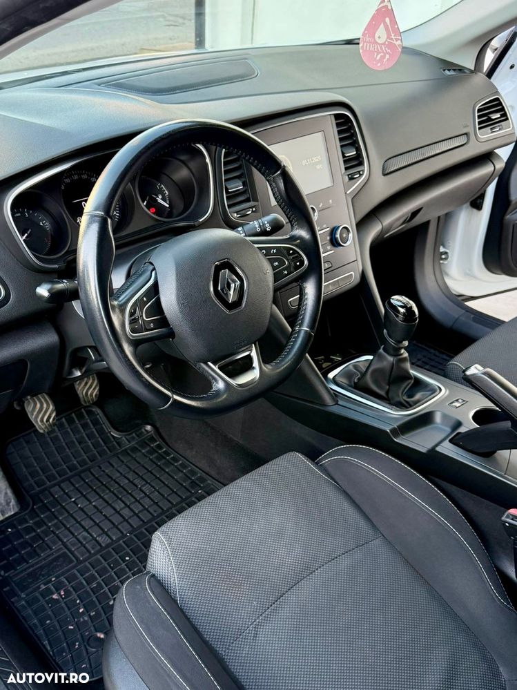 Renault Megane Grandtour ENERGY dCi 90 EXPERIENCE - 4