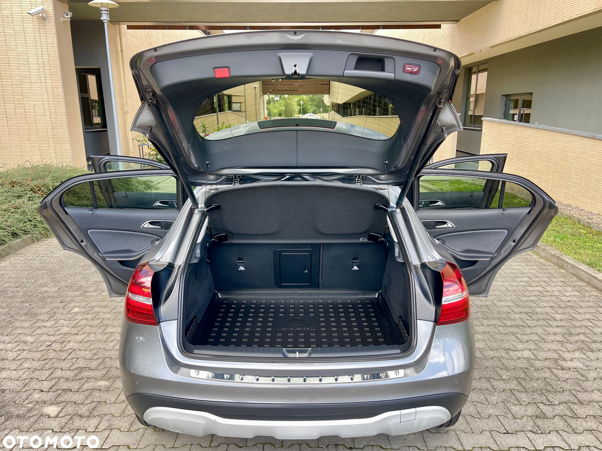 Mercedes-Benz GLA 220 4-Matic - 9