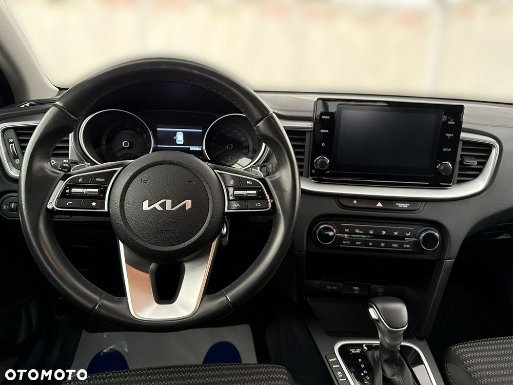Kia Ceed - 15