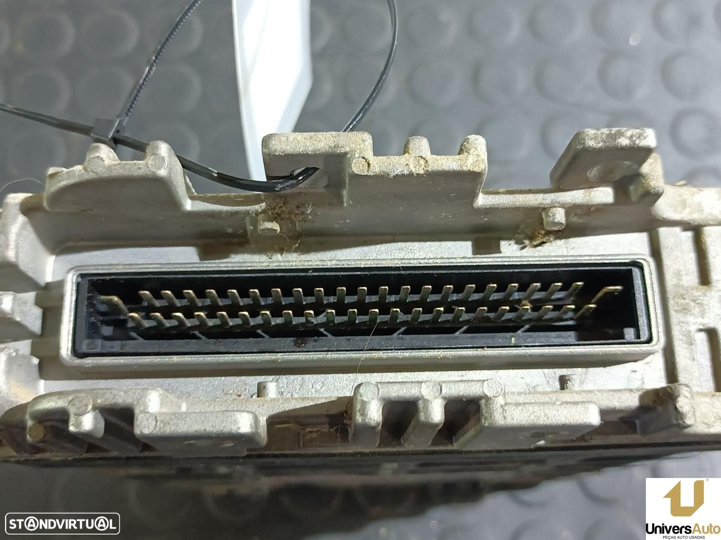 CENTRALINA MOTOR UCE VOLKSWAGEN GOLF III 1993 -037906024B - 3