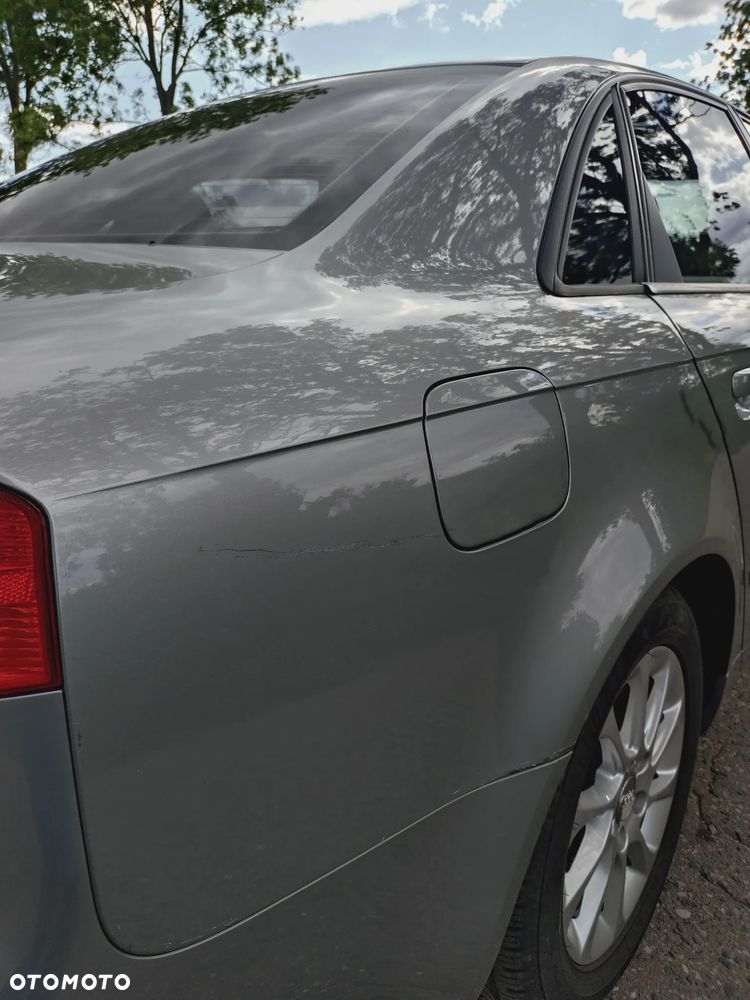 Audi A4 Limousine - 12
