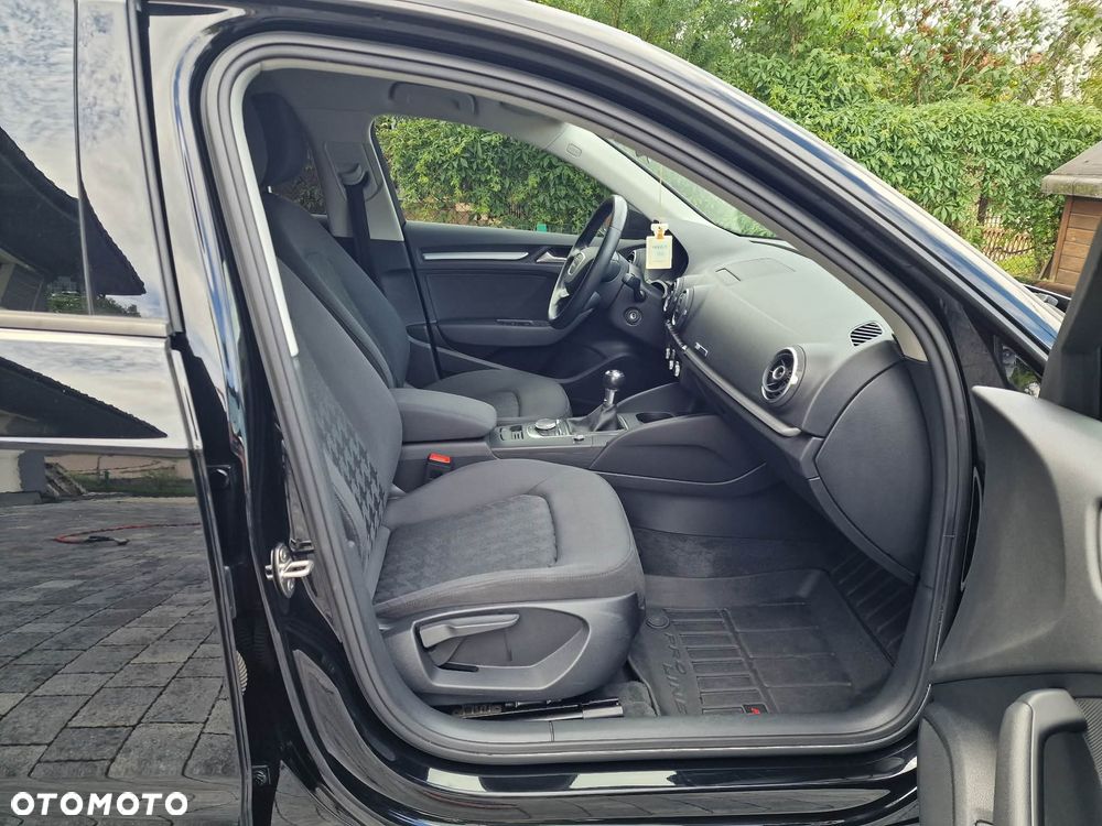 Audi A3 Sportback 2.0 TDI - 15