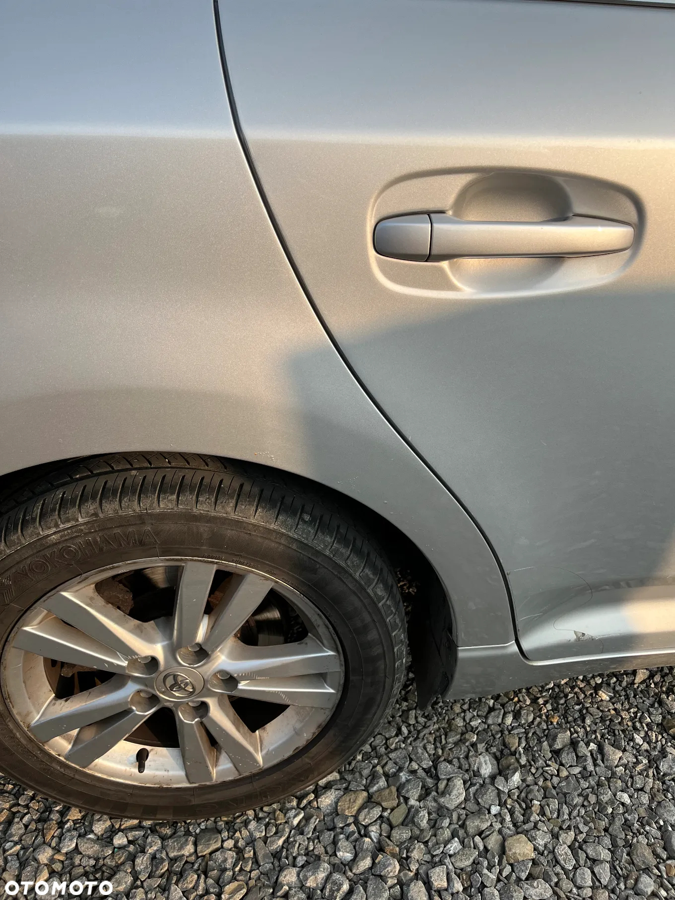 Toyota Avensis 2.0 D-4D Premium - 19