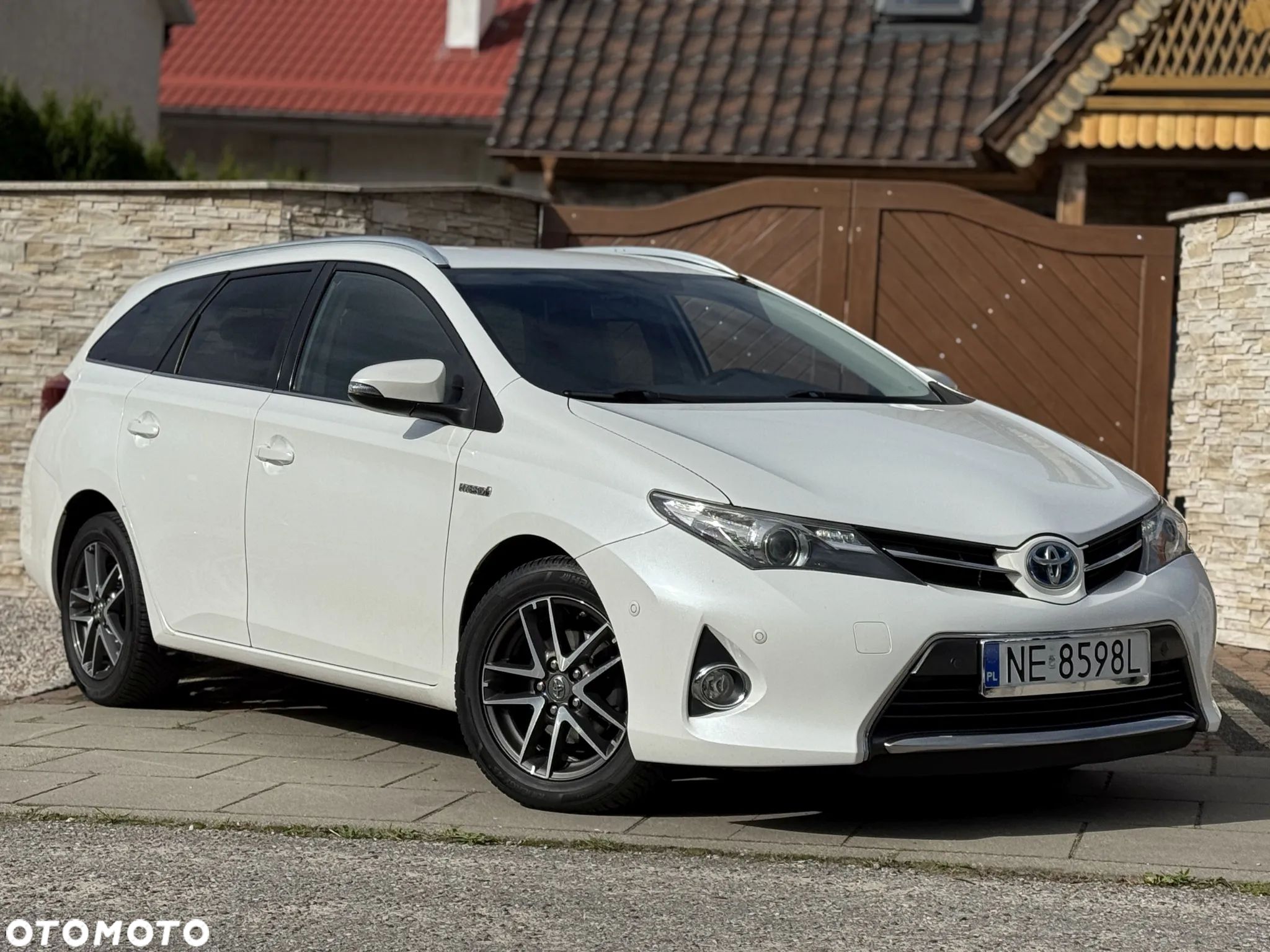 Toyota Auris - 1
