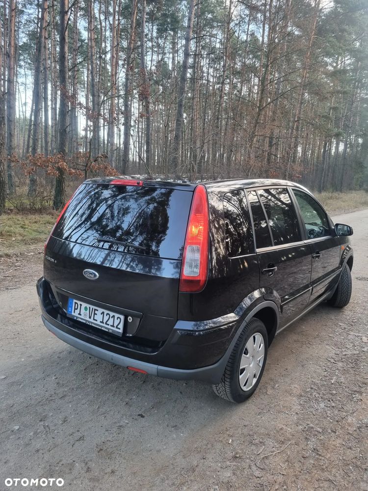 Ford Fusion 1.6 + - 26