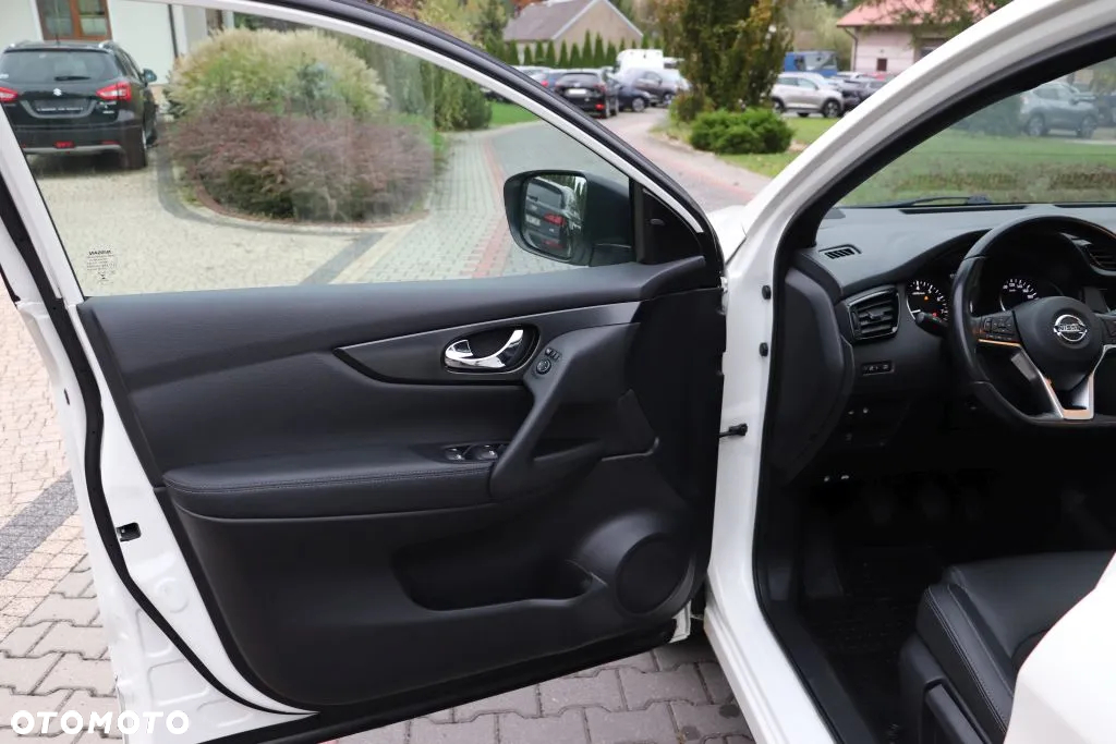 Nissan Qashqai 1.3 DIG-T N-Tec - 9