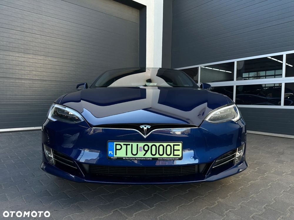 Tesla Model S - 13