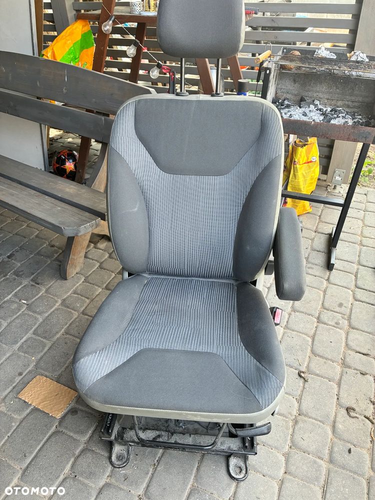 Opel Vivaro - 12
