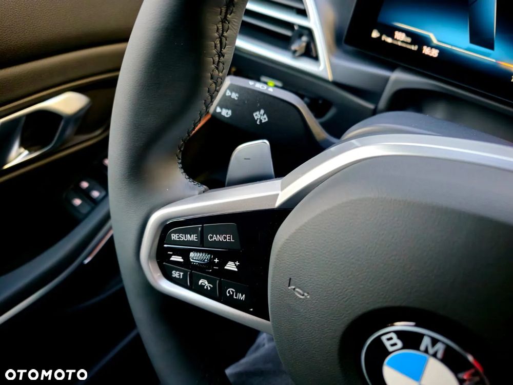 BMW Seria 3 318i - 26