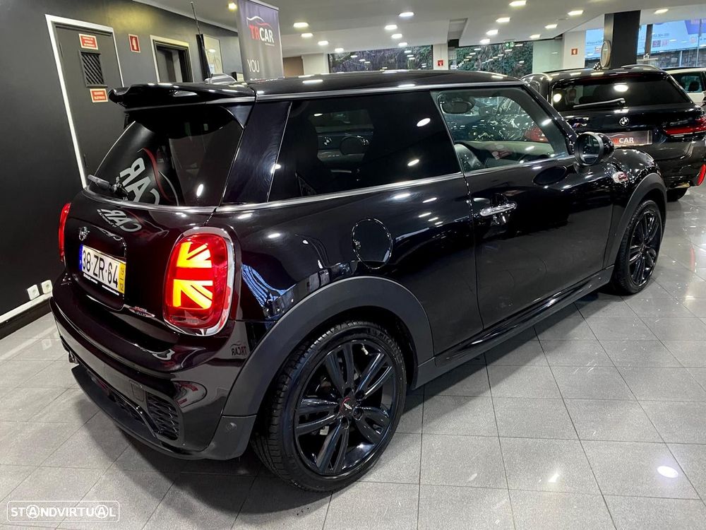MINI 3 Portas Cooper D - 4