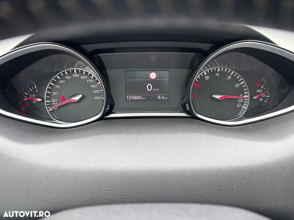Peugeot 308 SW PureTech 110 Stop & Start Allure - 33