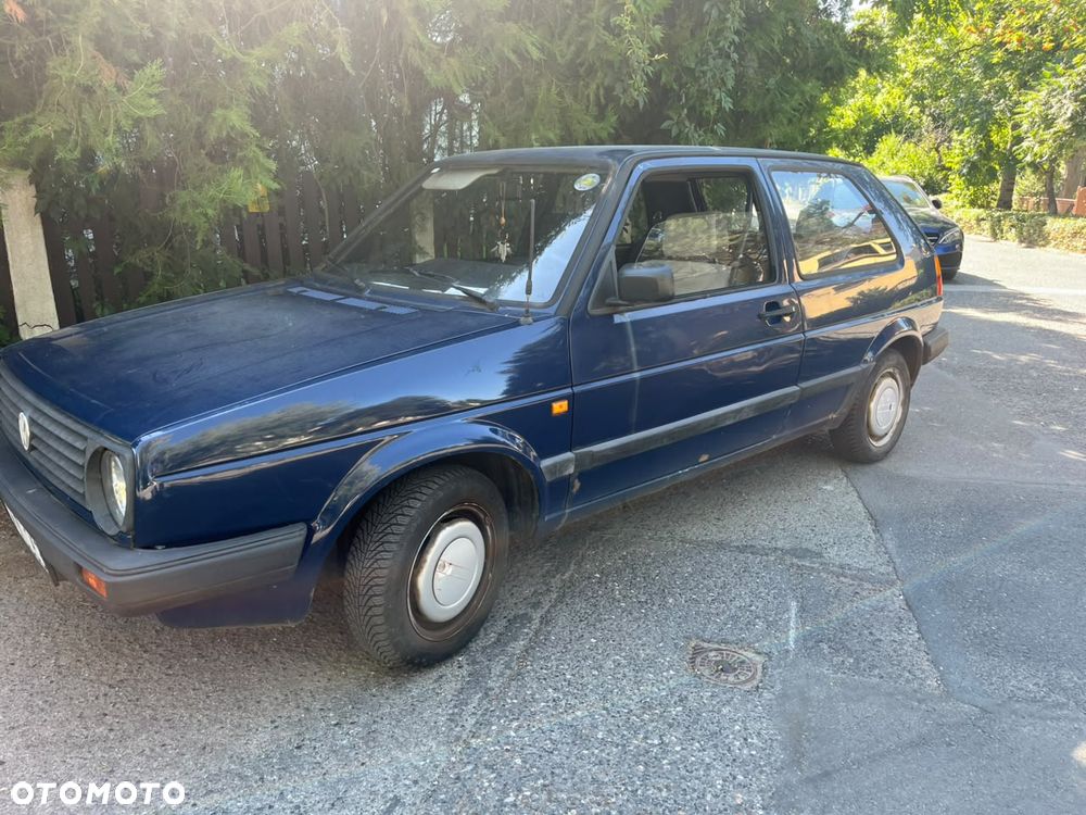 Volkswagen Golf - 2