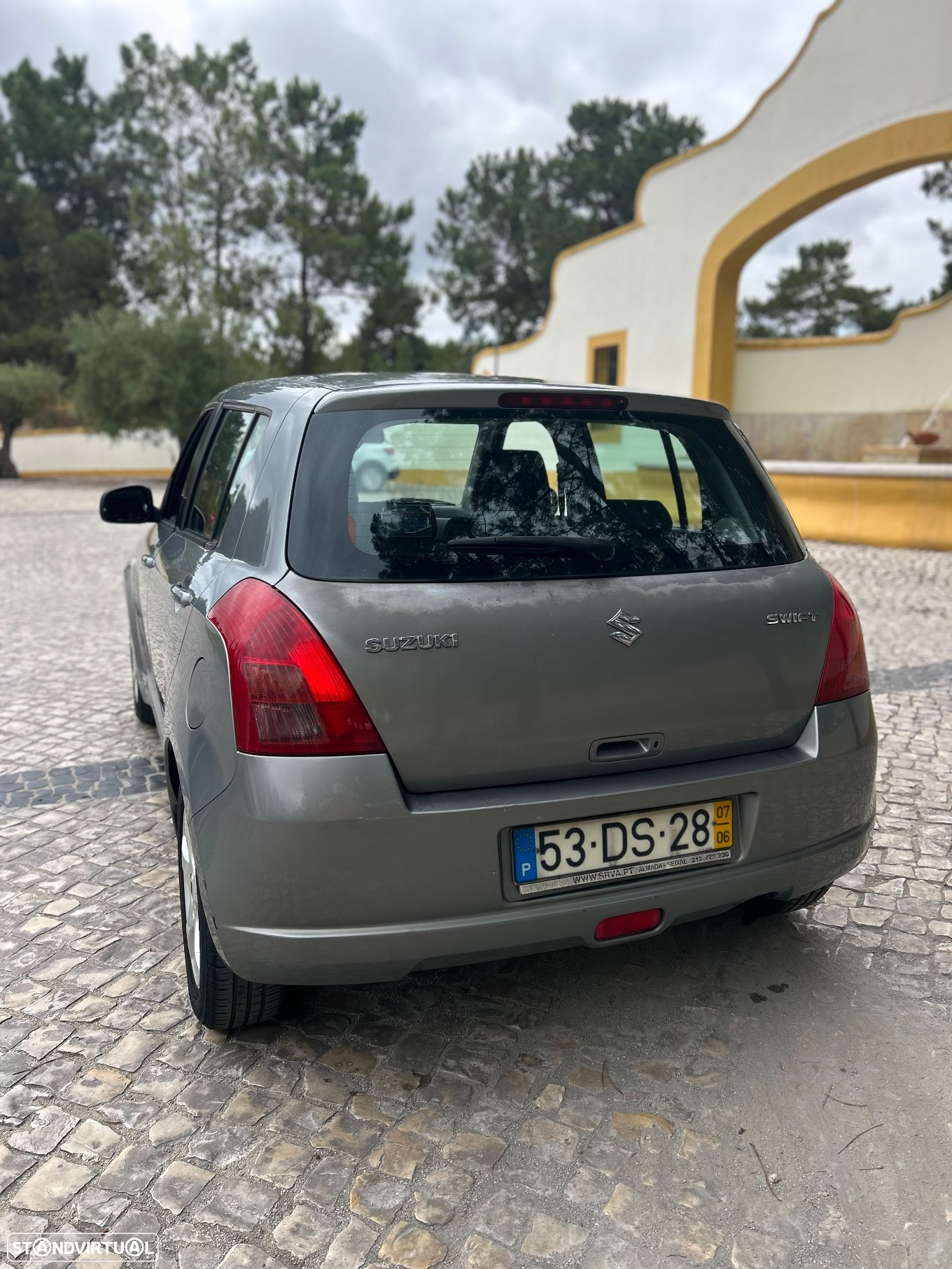 Suzuki Swift - 2