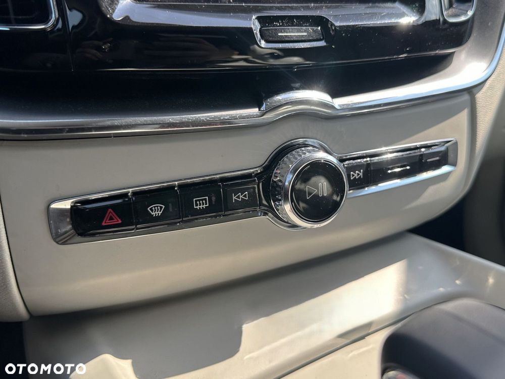 Volvo XC 60 - 19