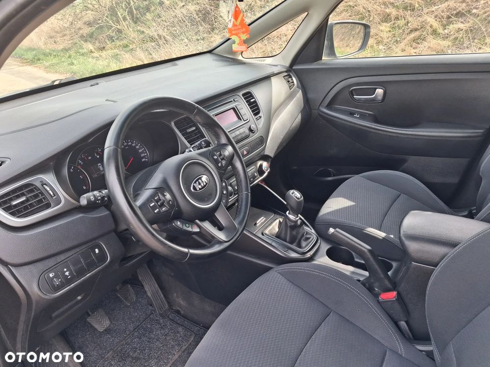Kia Carens 1.7 CRDi 115 Dream-Team Edition - 17