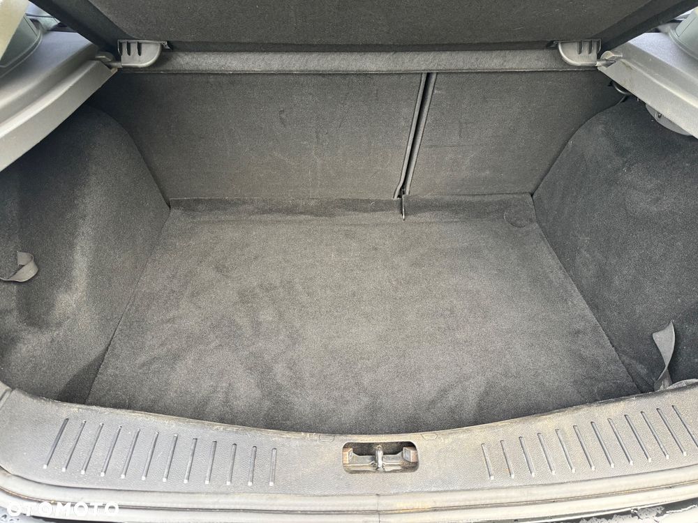 Ford Focus 1.6 16V Trend - 31