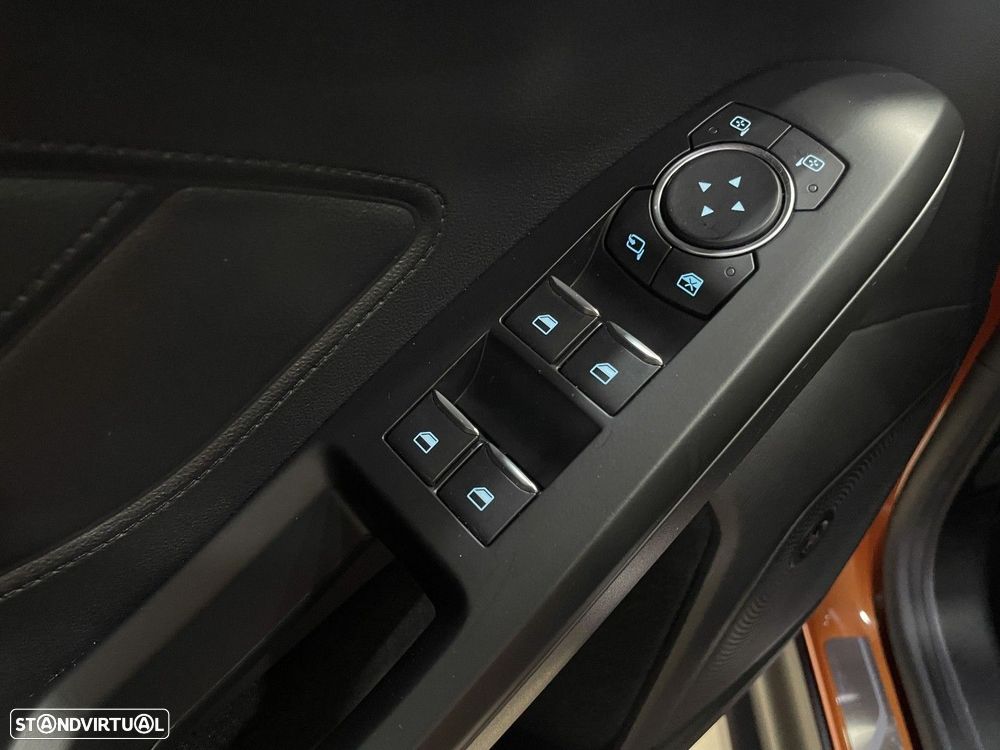 Ford Focus 1.0 EcoBoost Active - 34