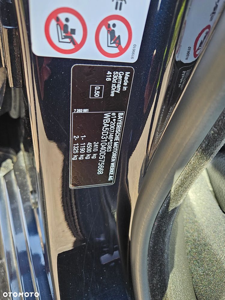 BMW Seria 5 530d xDrive - 25