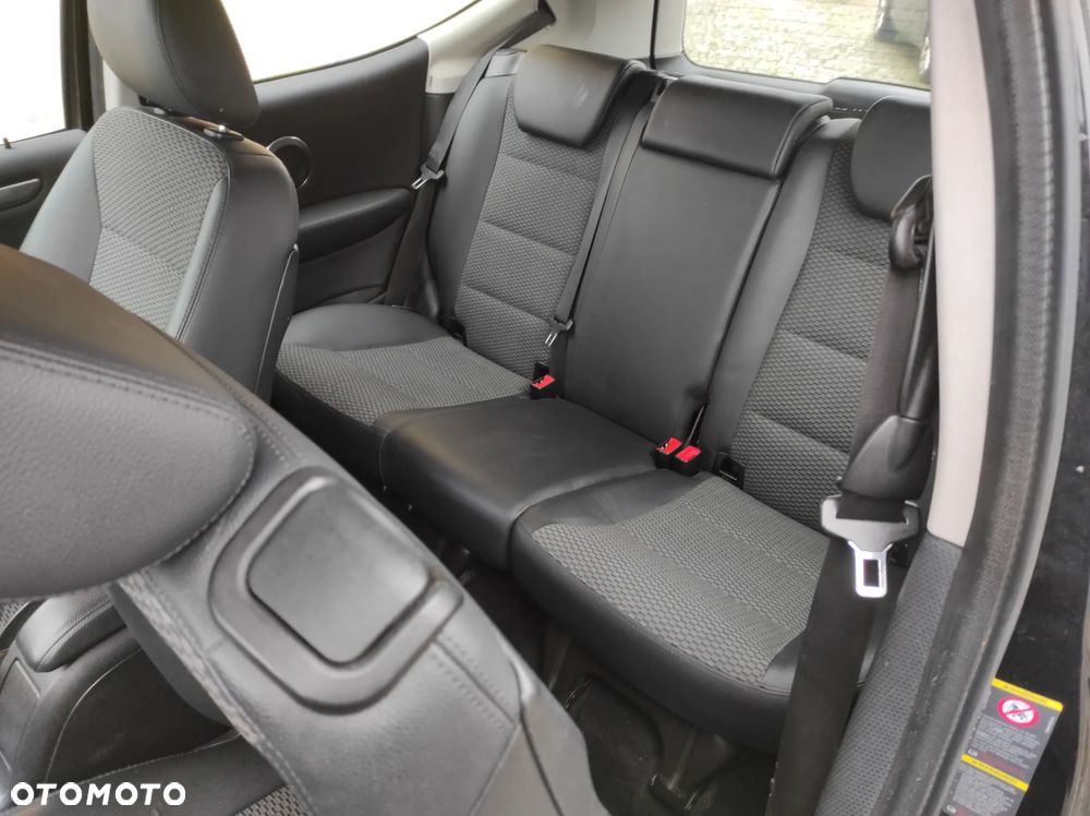 Mercedes-Benz Klasa A 180 BlueEFFICIENCY SPORT EDITION - 33