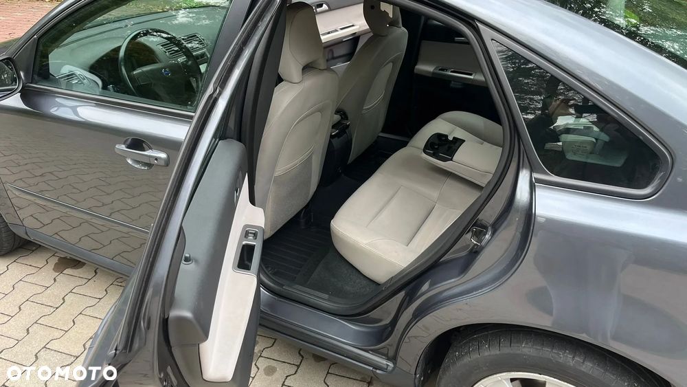Volvo S40 2.0D Kinetic - 18