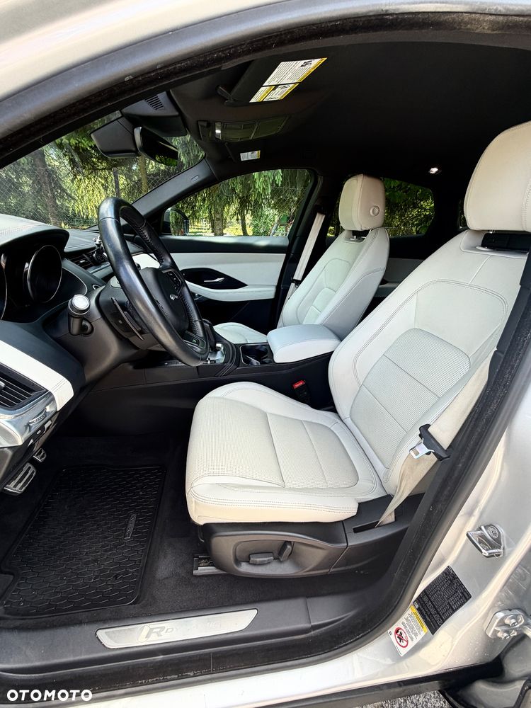 Jaguar E-Pace P300 AWD R-Dynamic S - 15