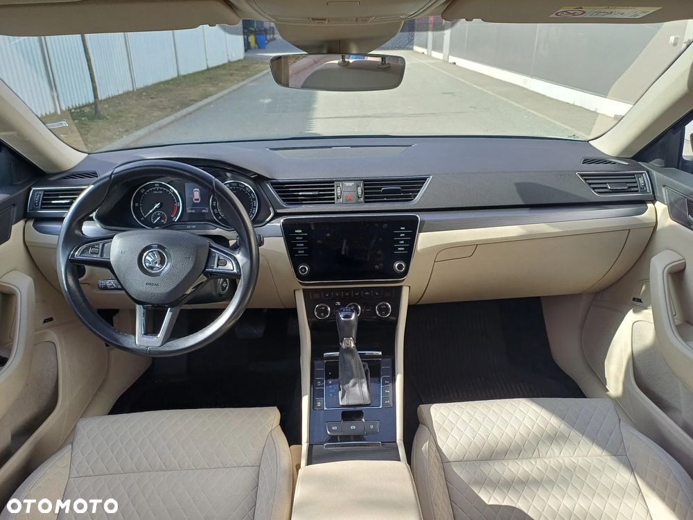 Skoda Superb 2.0 TDI Style DSG - 10