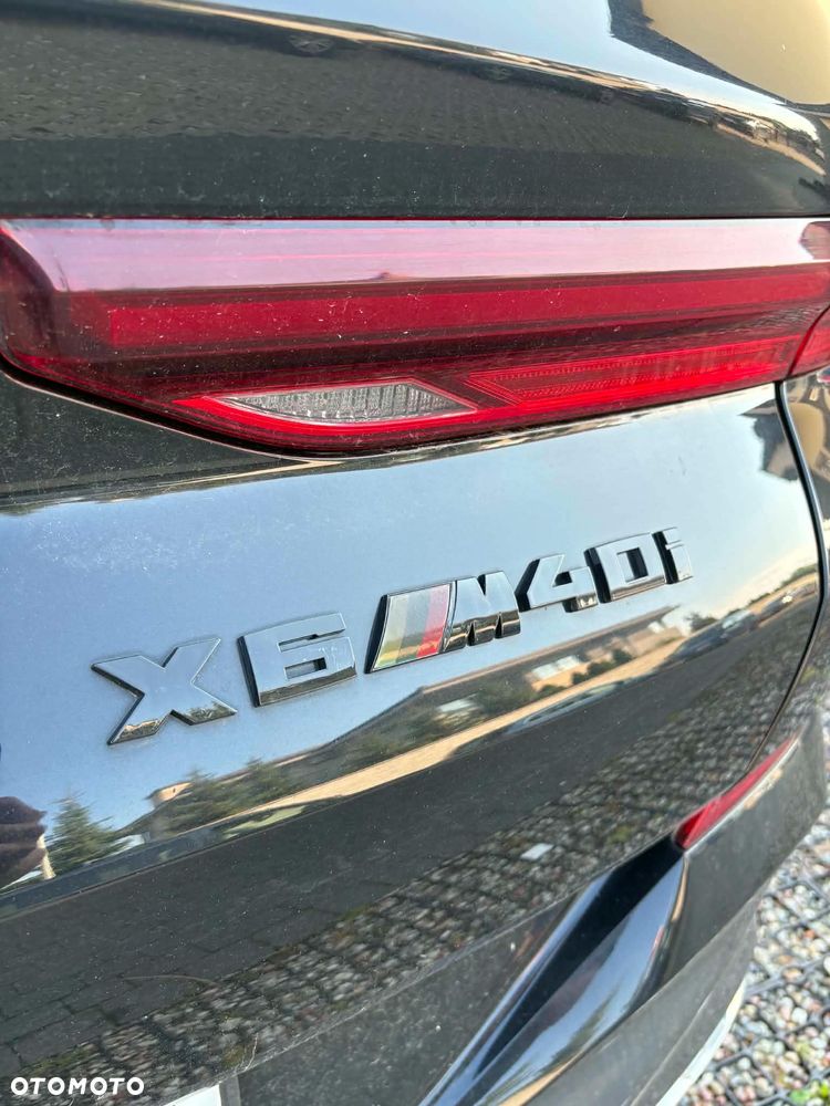 BMW X6 xDrive40i - 10