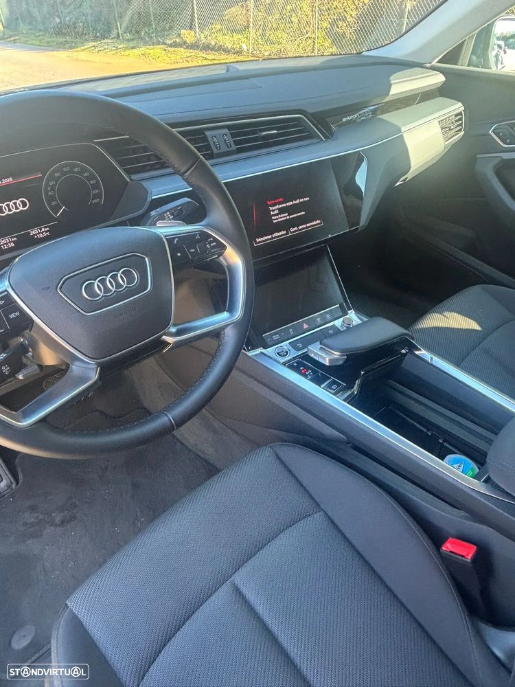 Audi Q8 e-Tron Sportback 55 quattro Advanced - 33