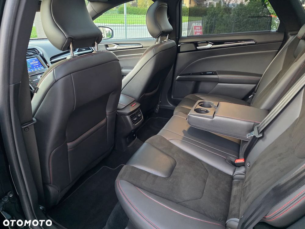 Ford Mondeo 2.0 EcoBlue ST-Line - 11