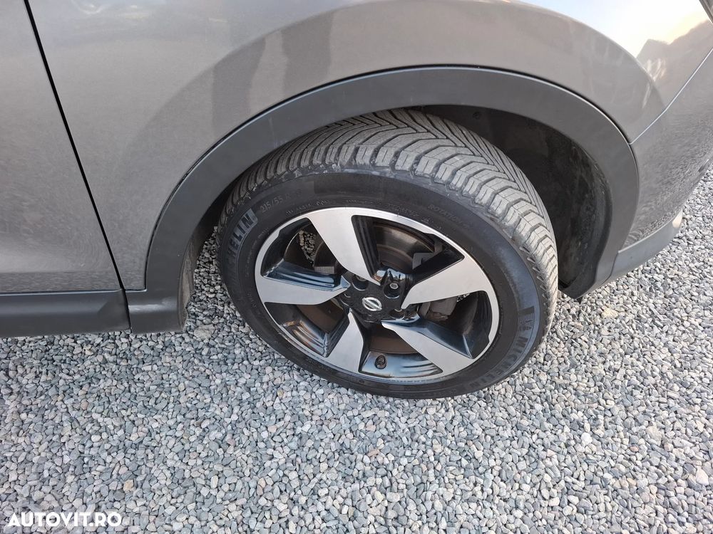 Nissan Qashqai 1.6 DCI N-Connecta - 24