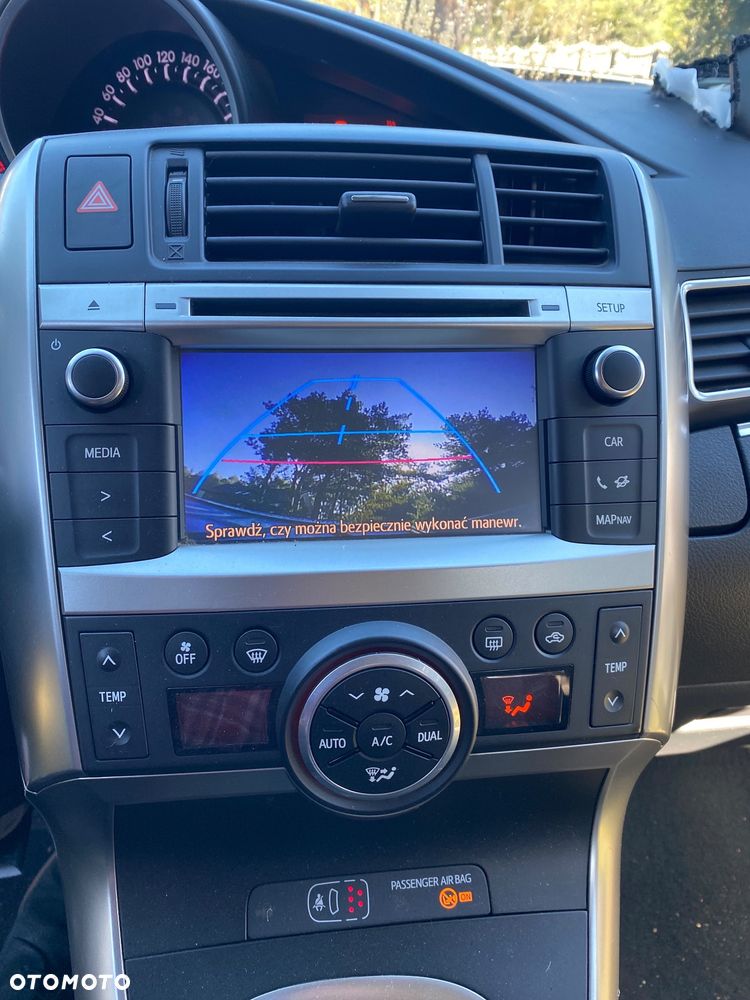 Toyota Verso 1.8 Premium 7os - 12