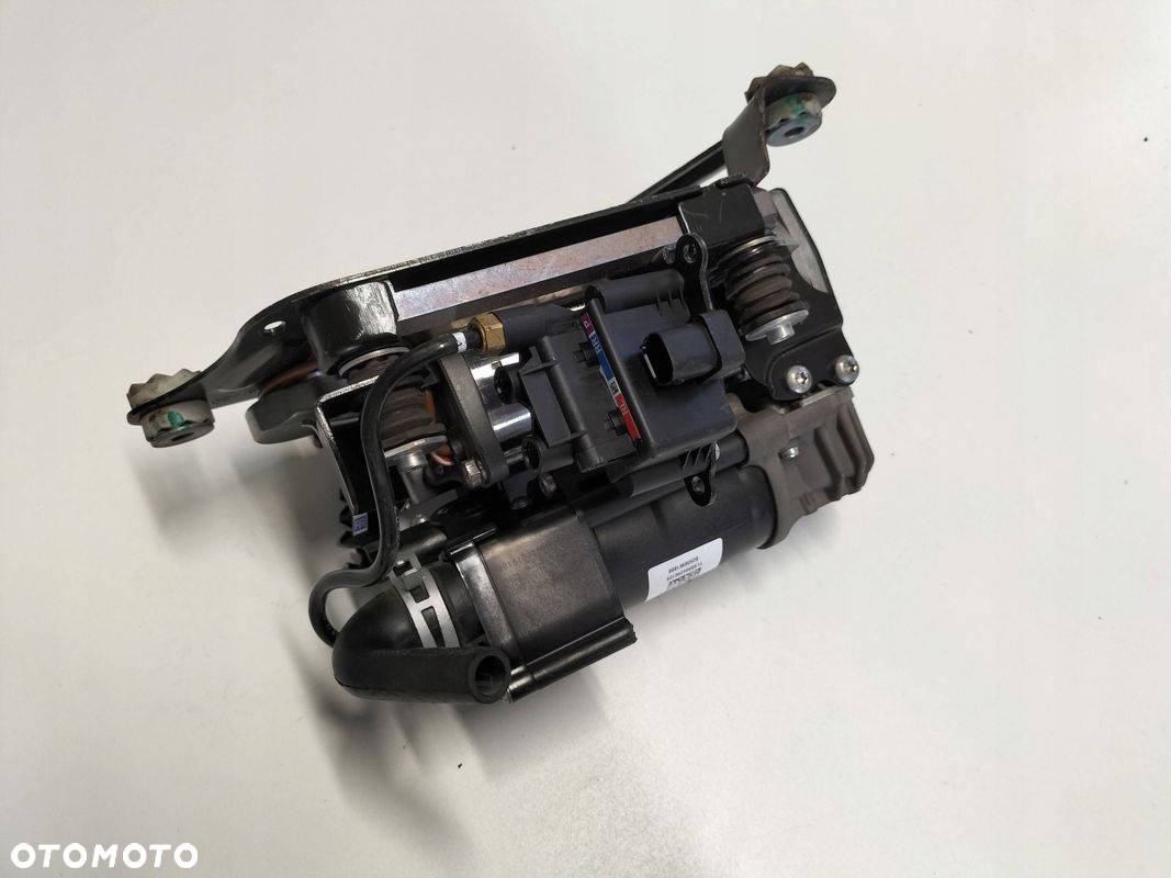 KOMPRESOR POMPA ZAWIESZENIA BMW 5 G30 G31 6898429 37206898429 - 4