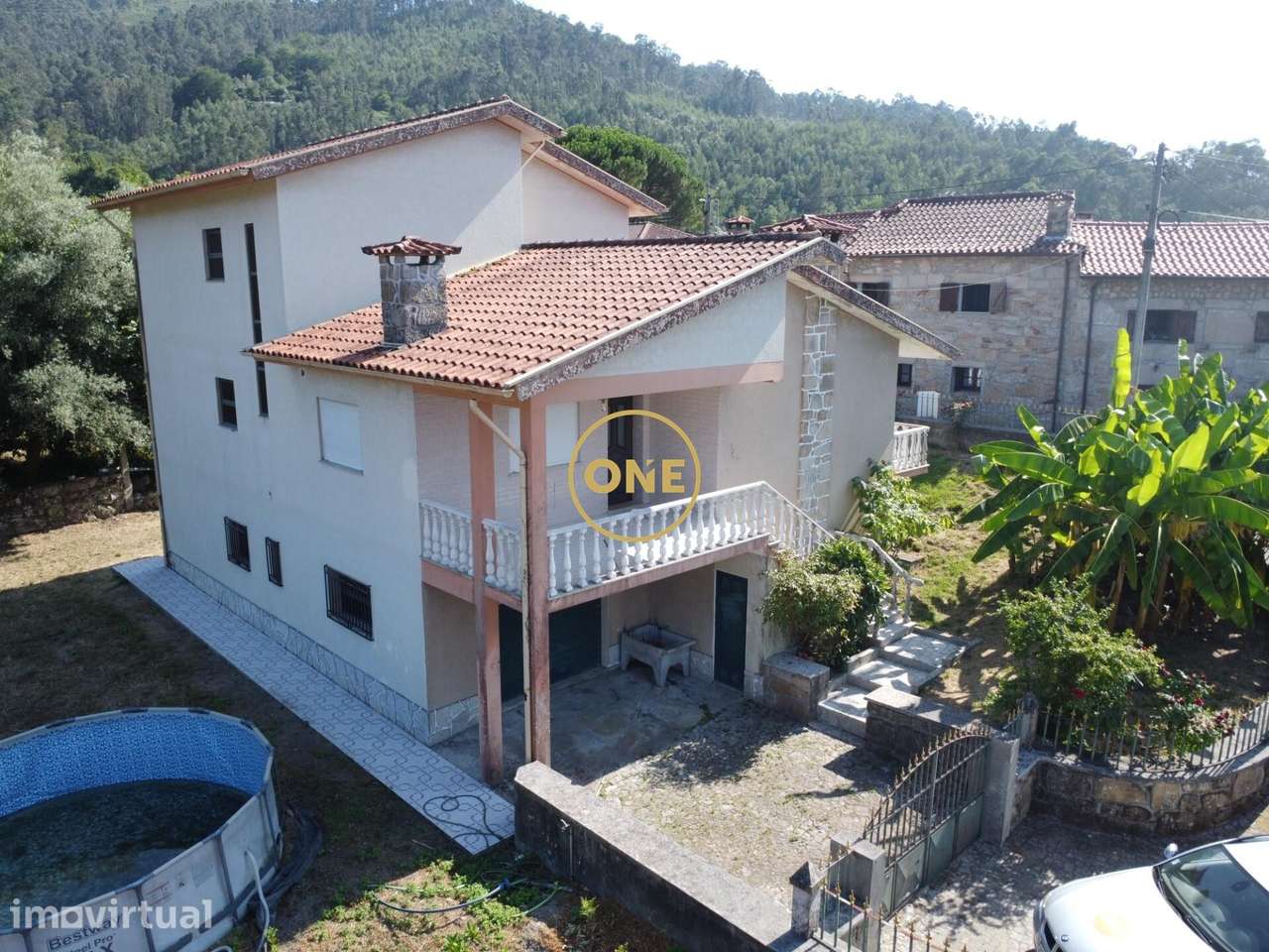 Moradia T4 com 980 m2 de terreno em Souto – Terras de Bouro - Grande imagem: 2/21