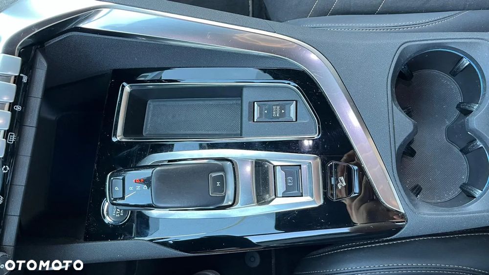 Peugeot 3008 1.5 BlueHDi Allure Pack S&S EAT8 - 15